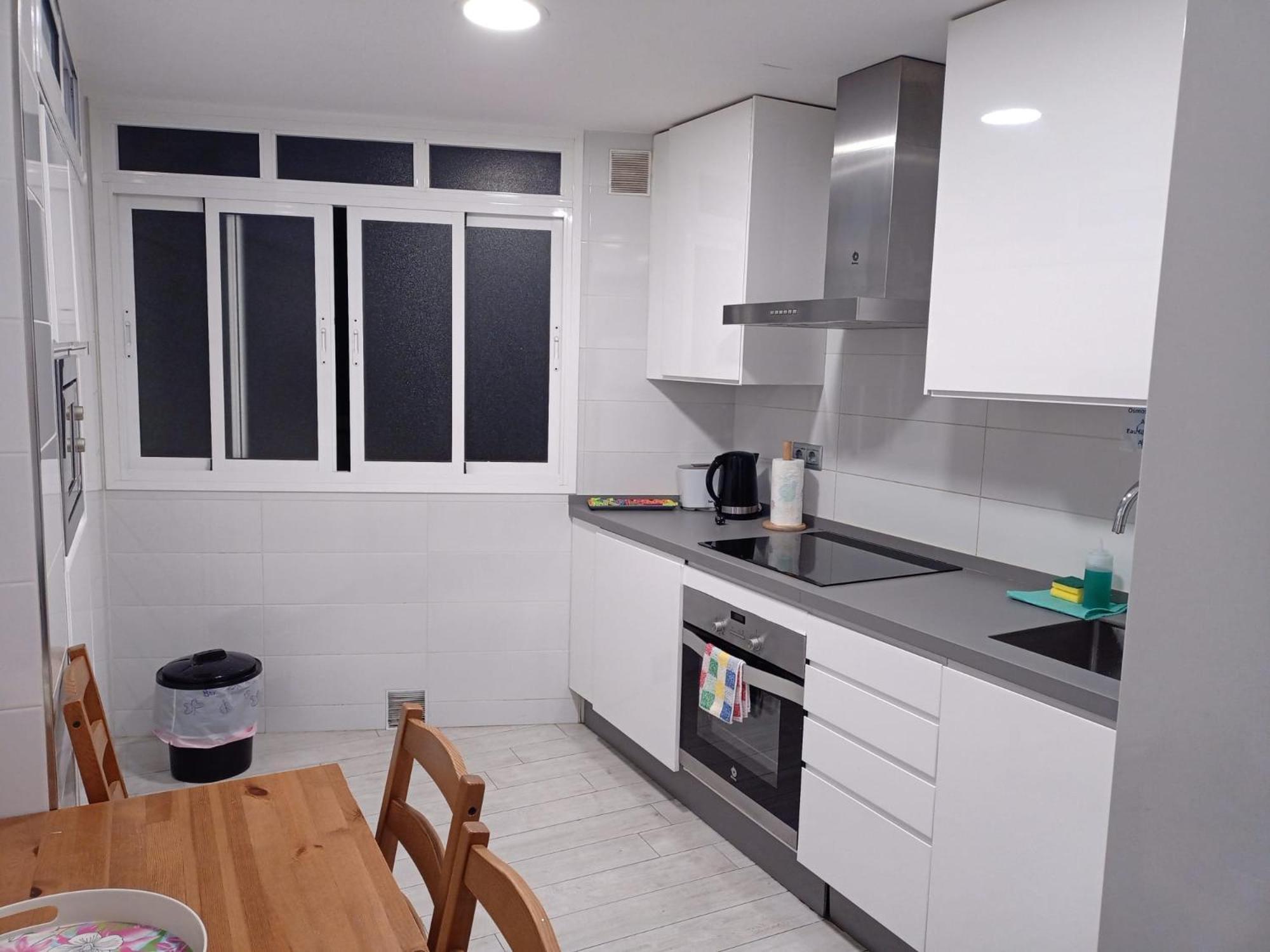 Piso Con Parkinprivado Y A10Minutosdelaplayaandando Appartement Málaga Buitenkant foto