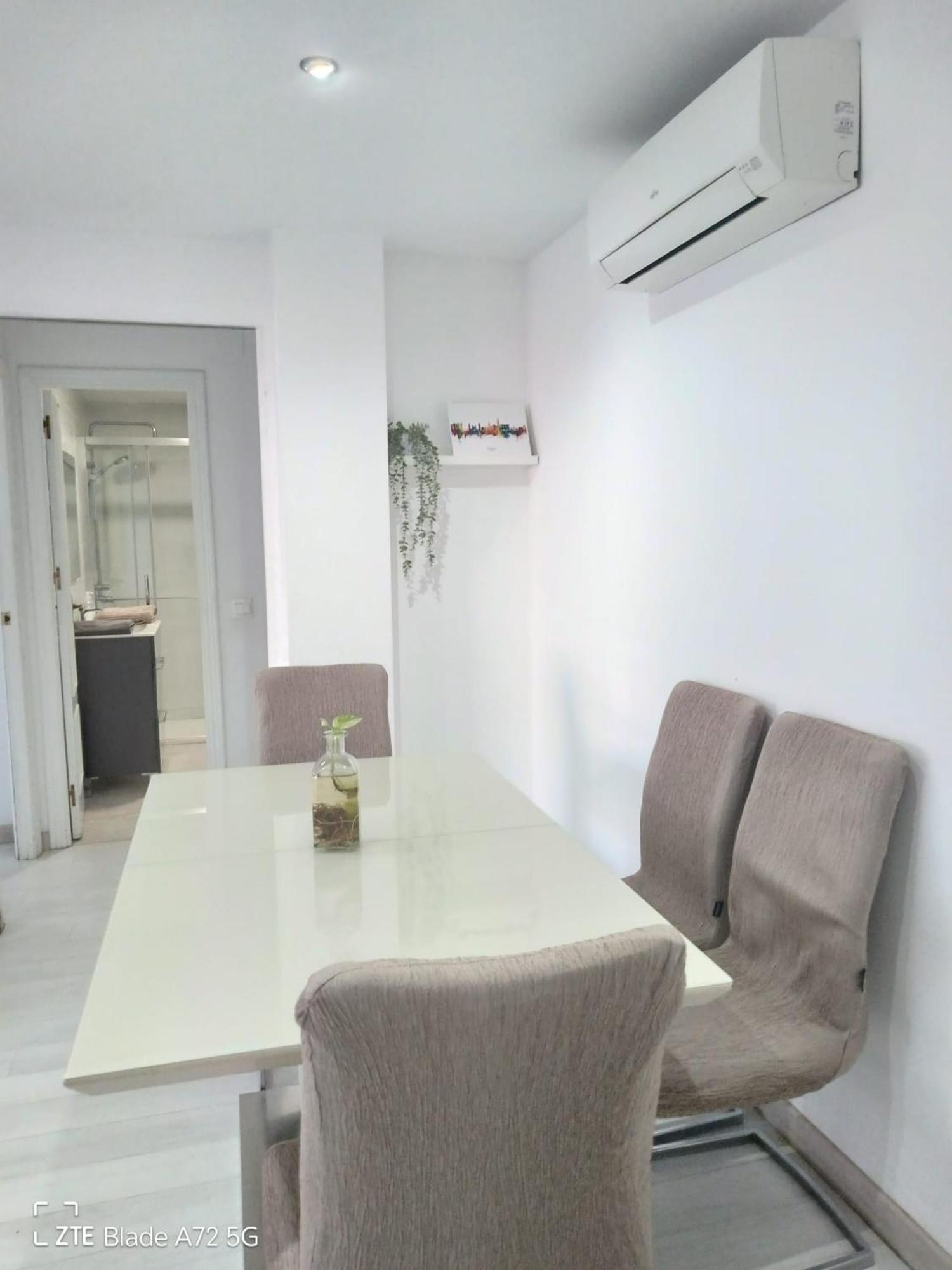 Piso Con Parkinprivado Y A10Minutosdelaplayaandando Appartement Málaga Buitenkant foto