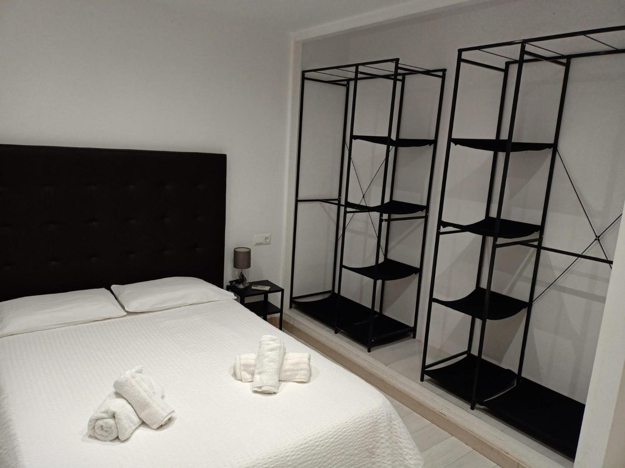 Piso Con Parkinprivado Y A10Minutosdelaplayaandando Appartement Málaga Buitenkant foto